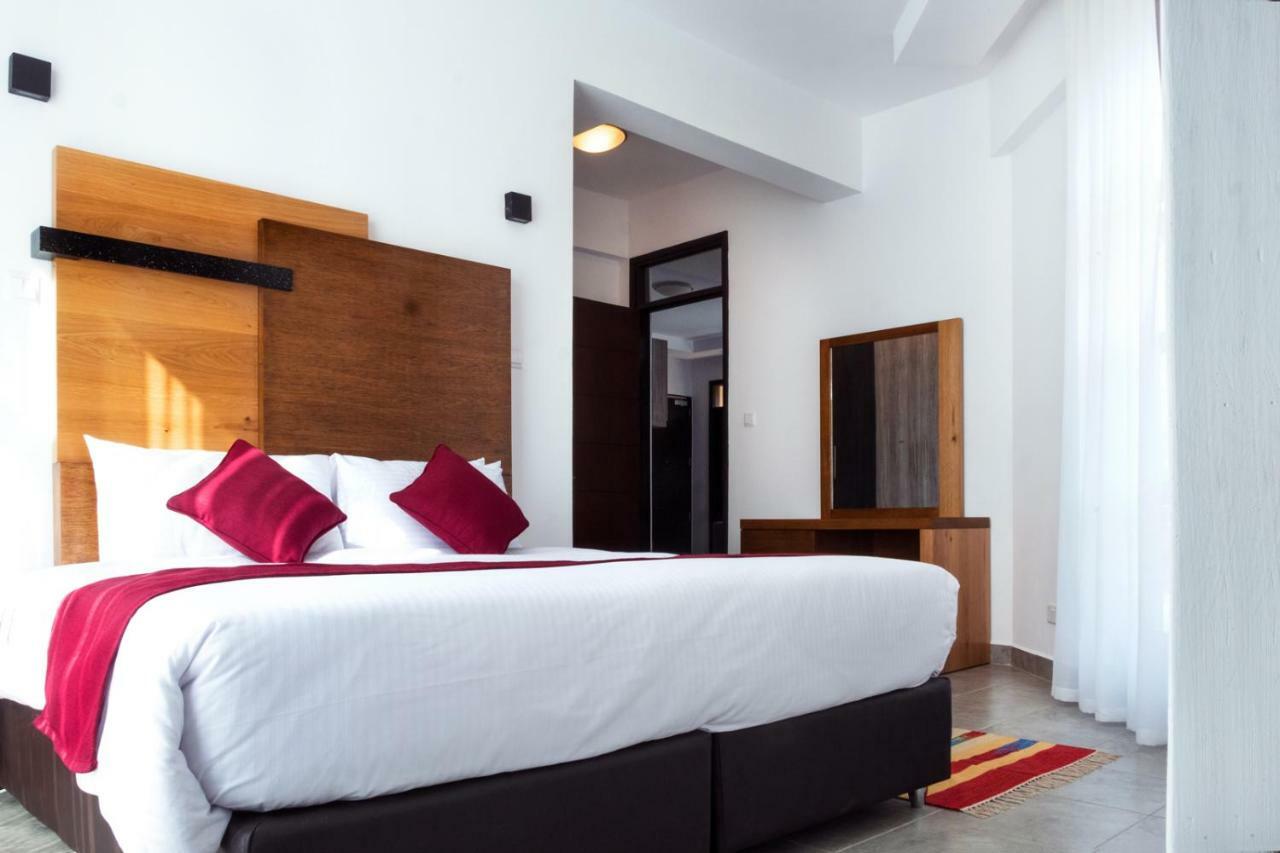 L'Aziz Suites Nairobi Extérieur photo