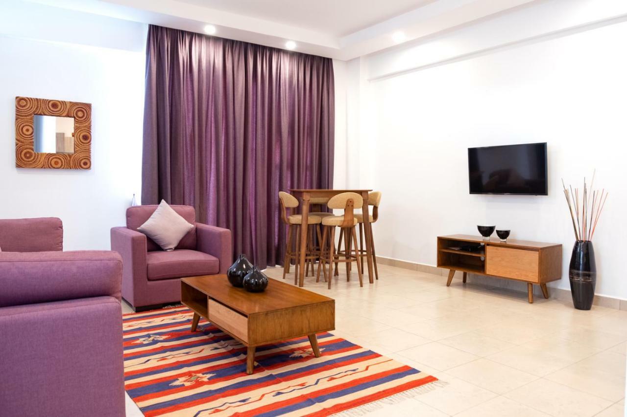 L'Aziz Suites Nairobi Extérieur photo