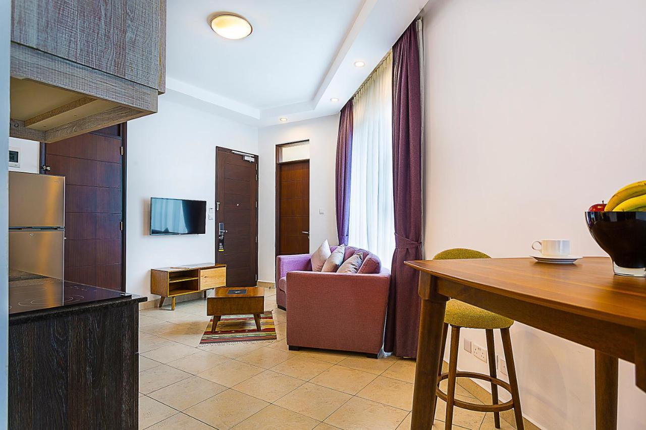 L'Aziz Suites Nairobi Extérieur photo